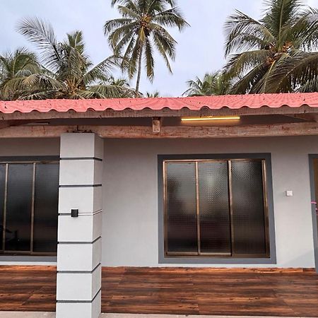 Velankanni Beach Resort Malvan Luaran gambar