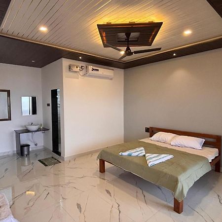 Velankanni Beach Resort Malvan Luaran gambar