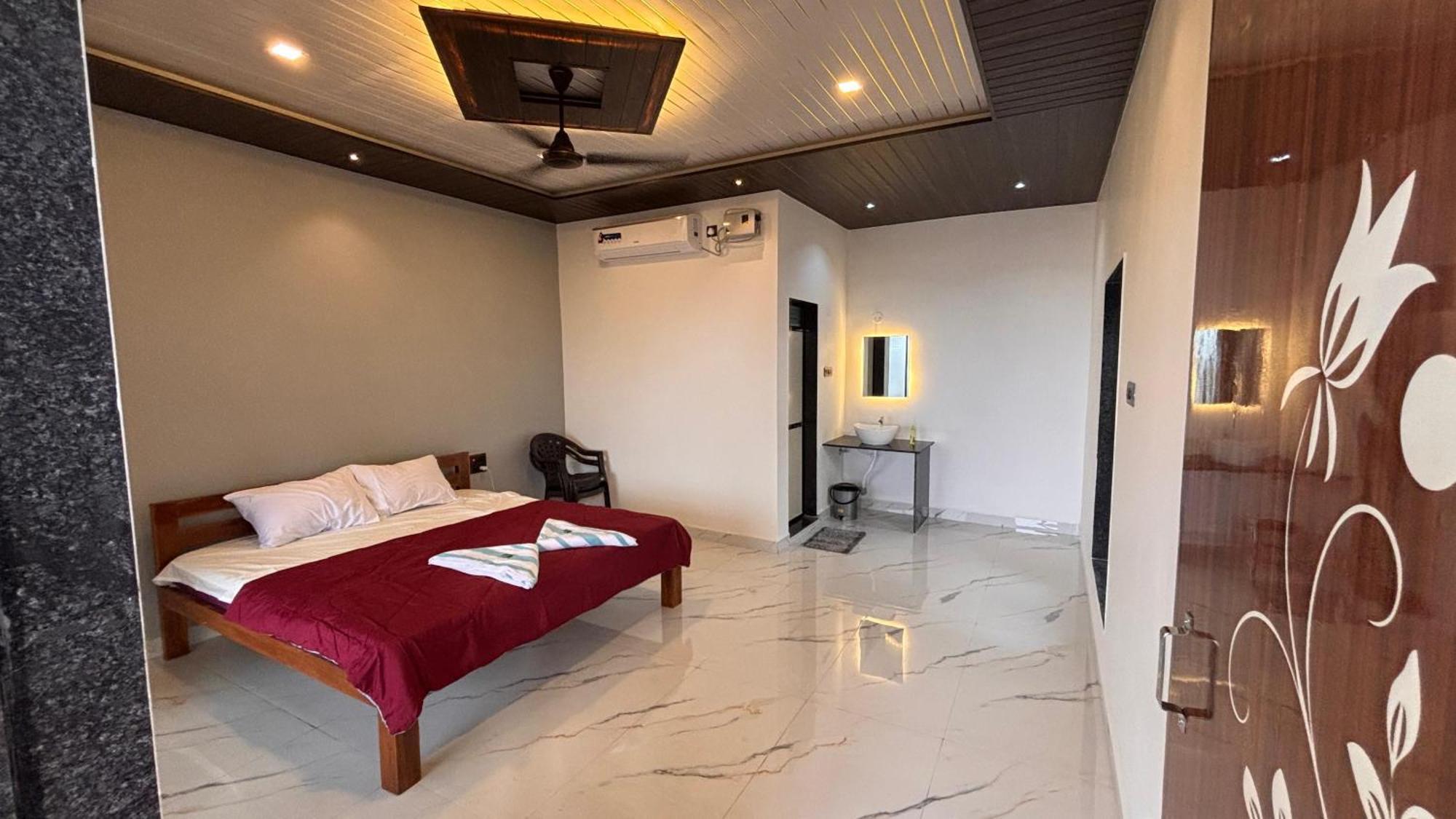 Velankanni Beach Resort Malvan Luaran gambar